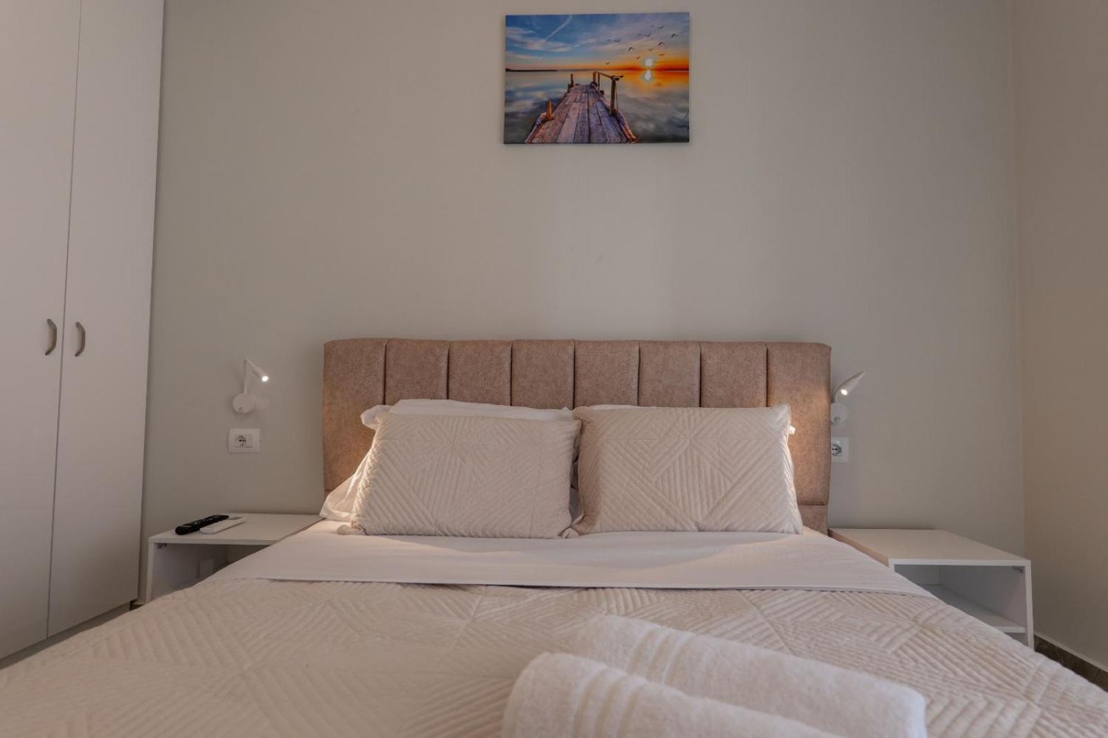 Esel Apartments Саранде Екстериор снимка
