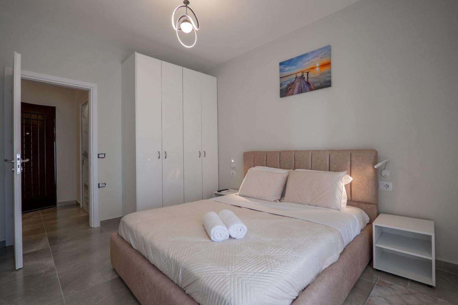 Esel Apartments Саранде Екстериор снимка