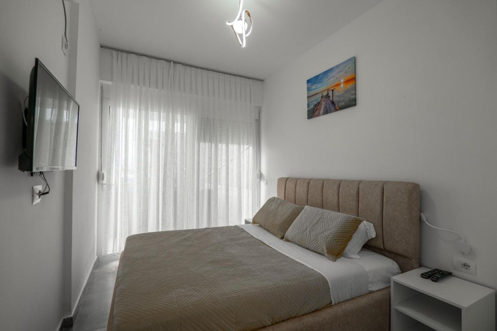 Esel Apartments Саранде Екстериор снимка
