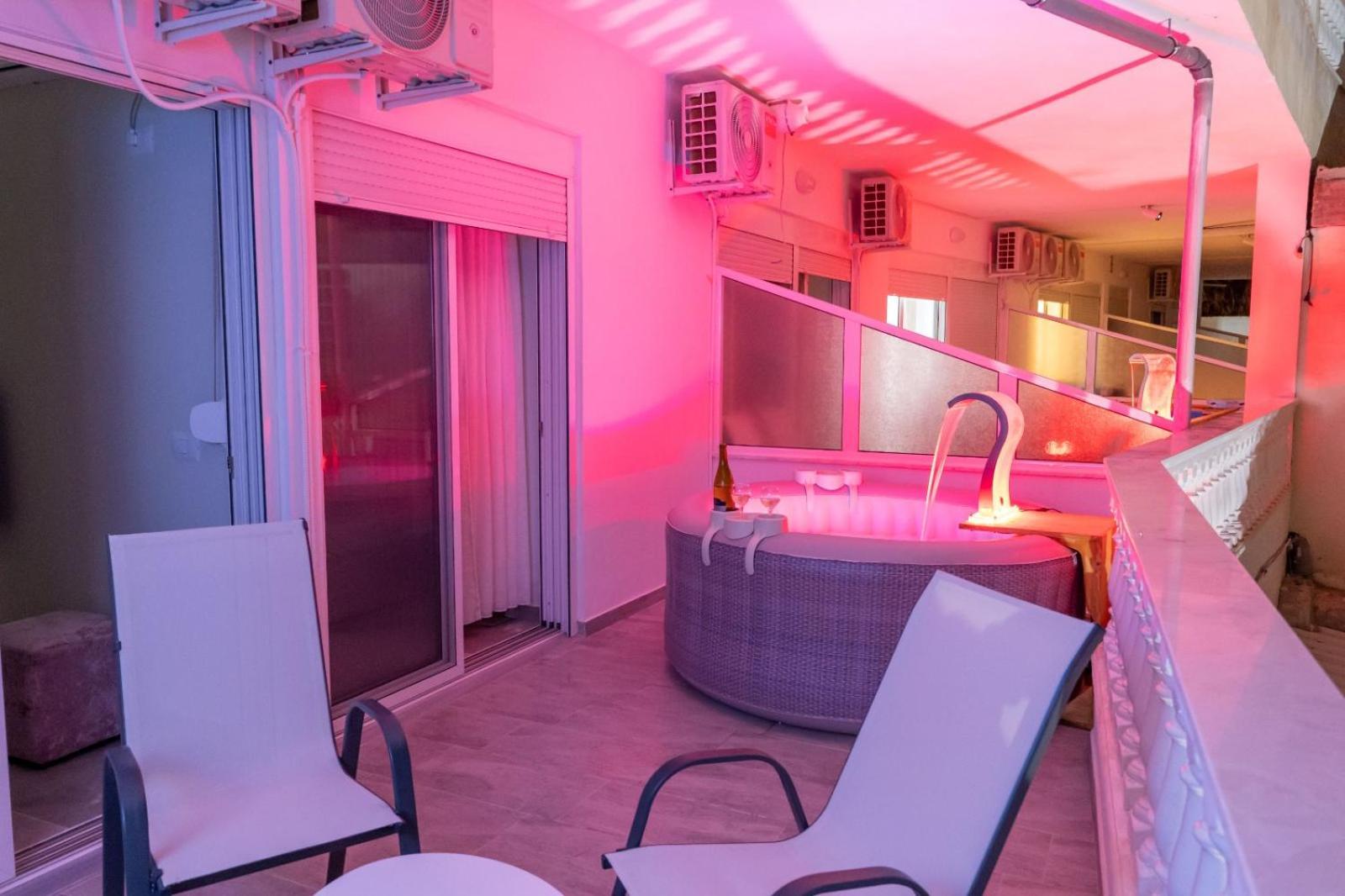 Esel Apartments Саранде Екстериор снимка