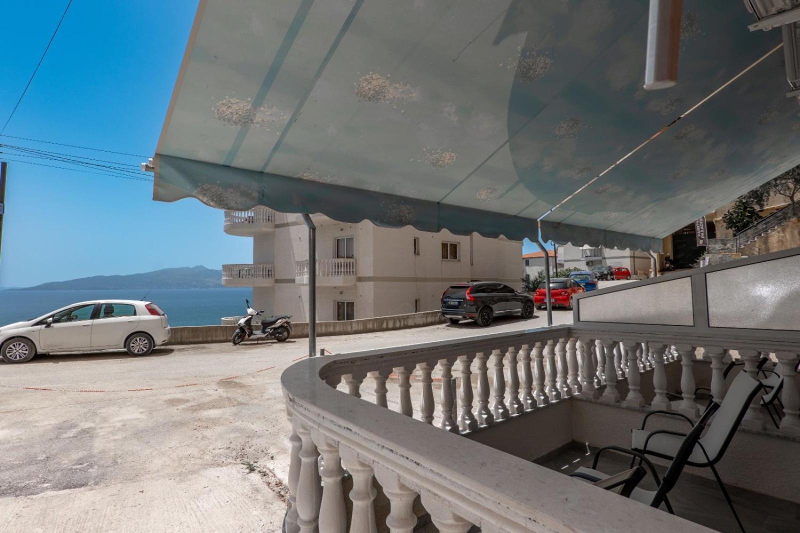 Esel Apartments Саранде Екстериор снимка