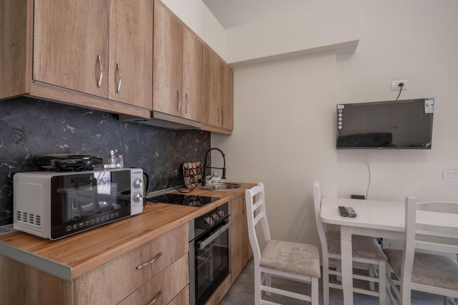 Esel Apartments Саранде Екстериор снимка