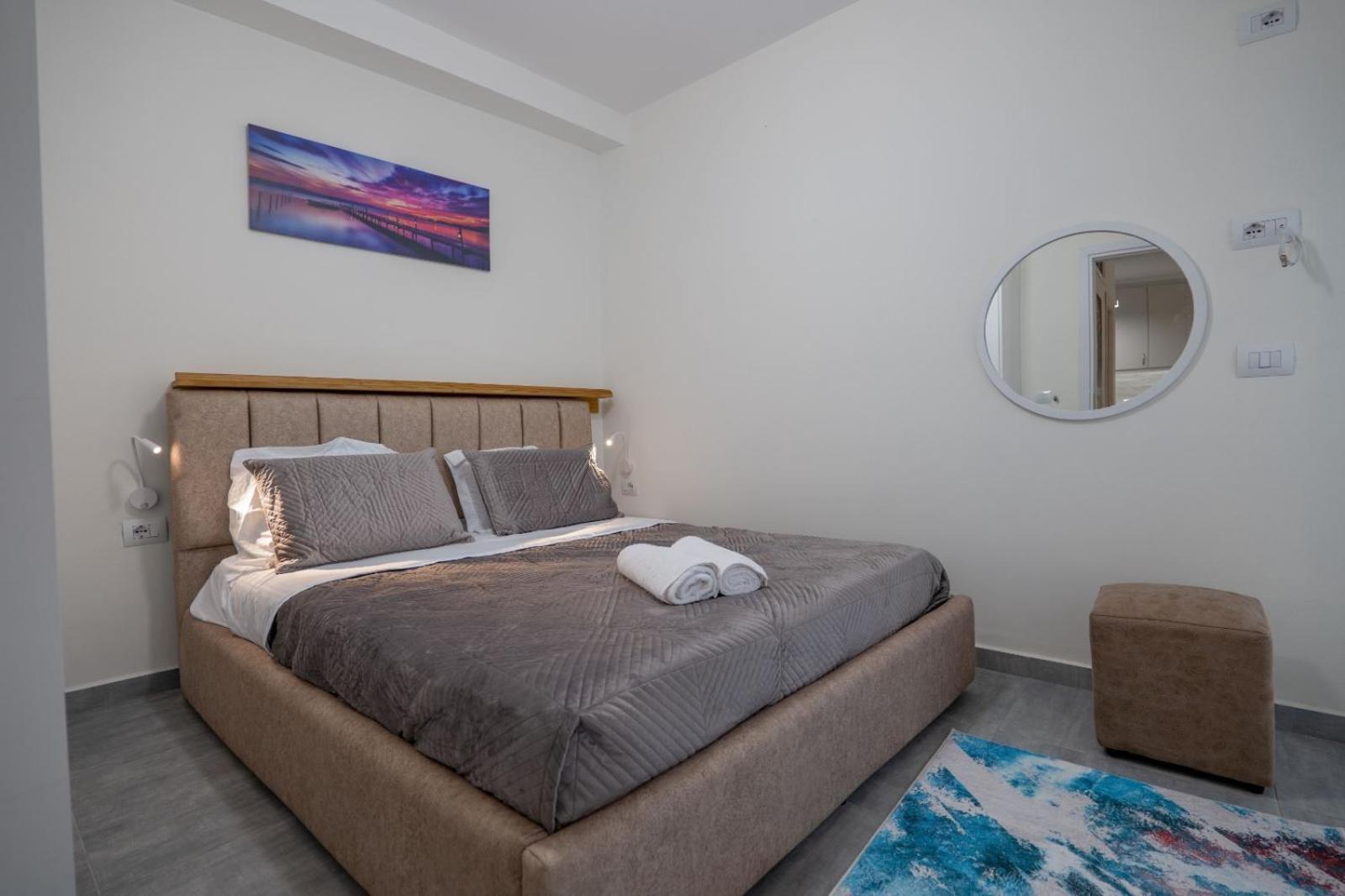 Esel Apartments Саранде Екстериор снимка