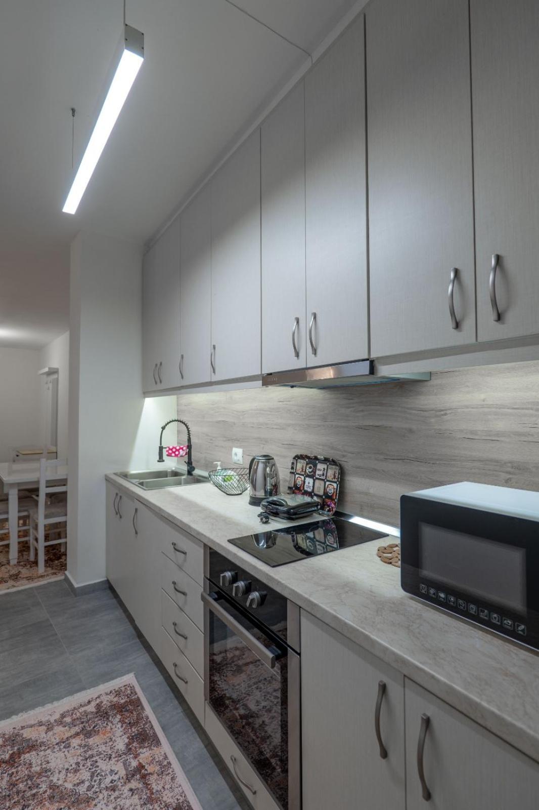 Esel Apartments Саранде Екстериор снимка