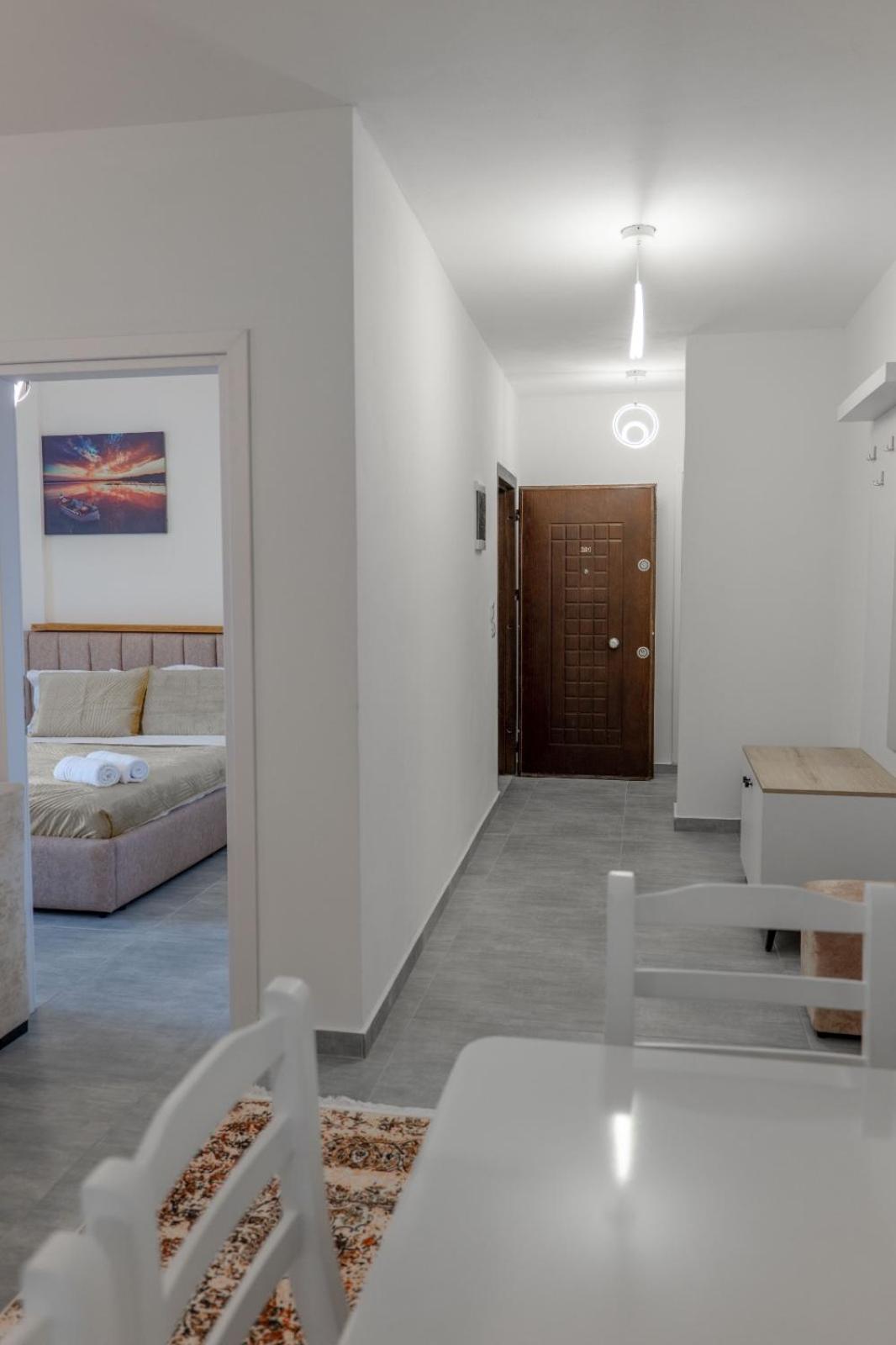 Esel Apartments Саранде Екстериор снимка